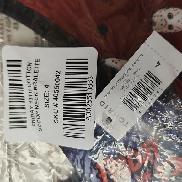 ❤️NWT VINTAGE TORRID SCOOP BRALETTE / FRIDAY THE 13TH JASON VOORHEES WIRELESS - Picture 6 of 10
